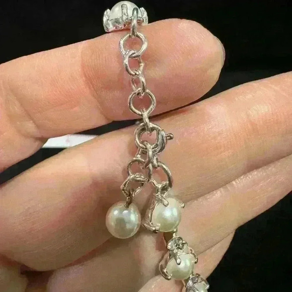 Teardrop Pearl Rhinestone Necklace Elegant Bridal Cottagecore Glam - Picture 5 of 6